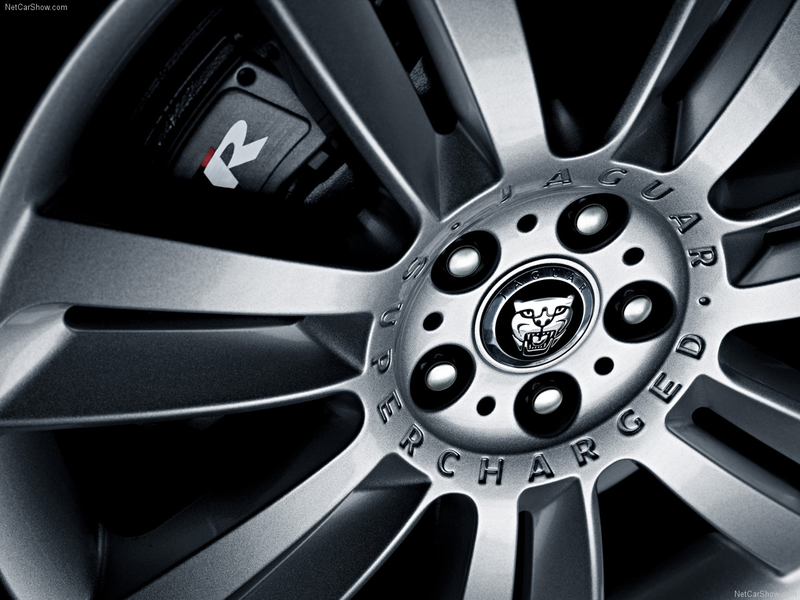 Illustration for article titled 2010 Jaguar XKR: 510 HP Pussycat Kills Even Faster